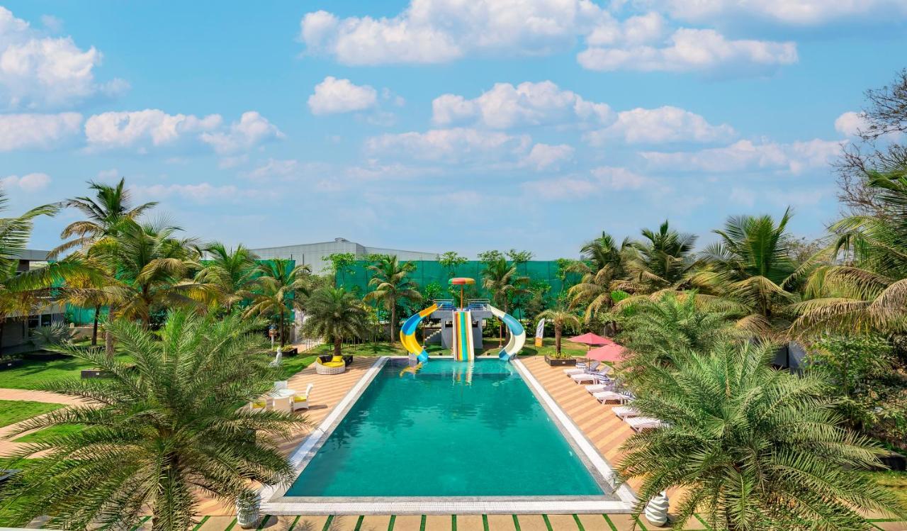 Saffronstays Palm Paradise, Kalyan Khadavli - Swimming Pool With Water Slides, Gazebo And Indoor Games Padghe Экстерьер фото