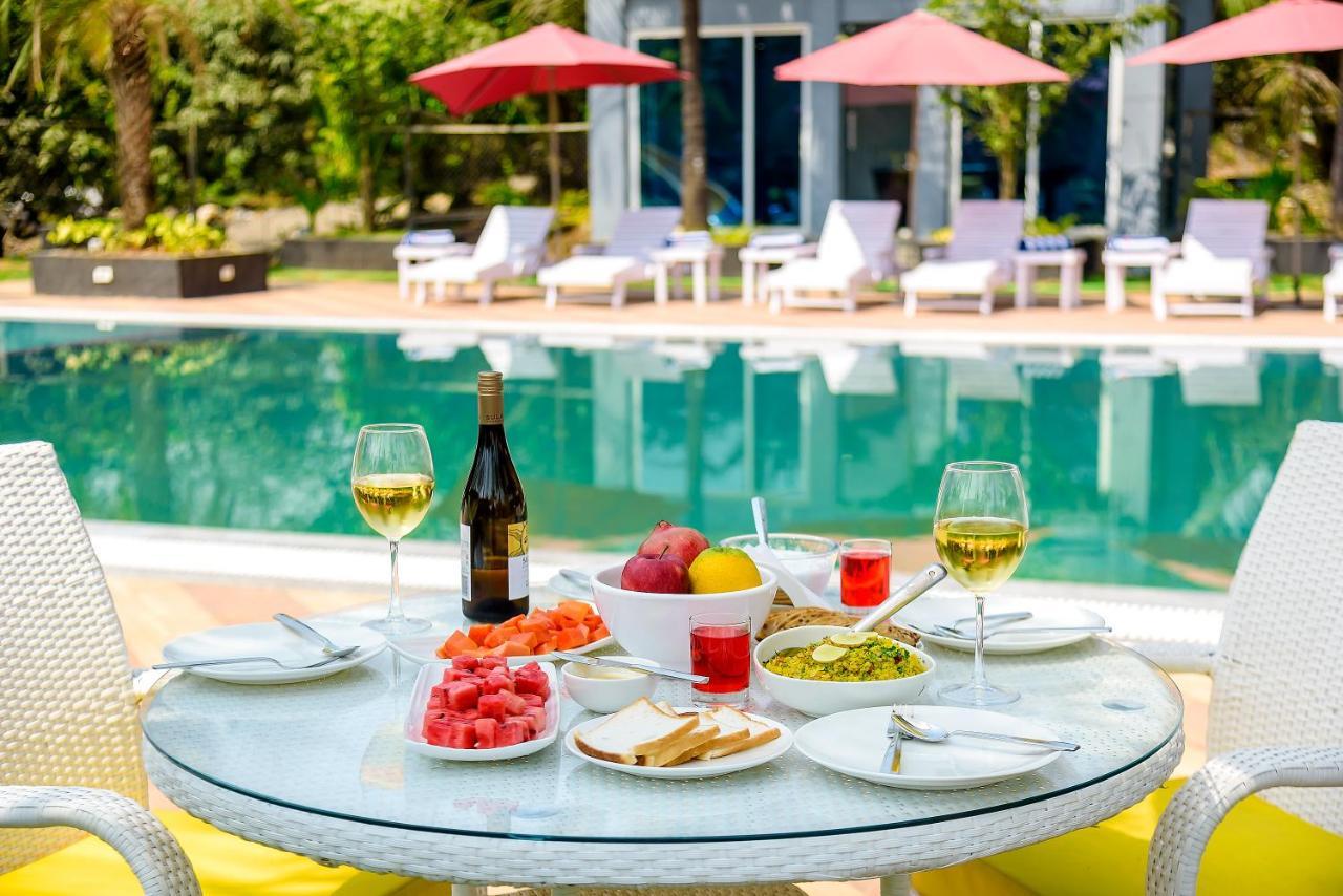 Saffronstays Palm Paradise, Kalyan Khadavli - Swimming Pool With Water Slides, Gazebo And Indoor Games Padghe Экстерьер фото